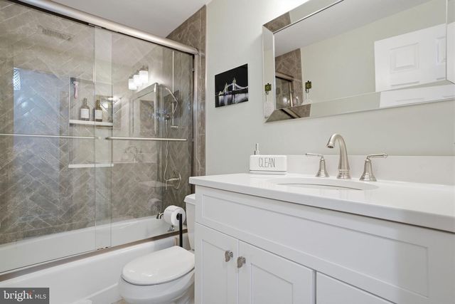 621 RIVER RD, Yardley, PA 19067
