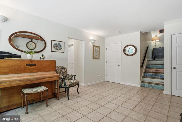621 RIVER RD, Yardley, PA 19067