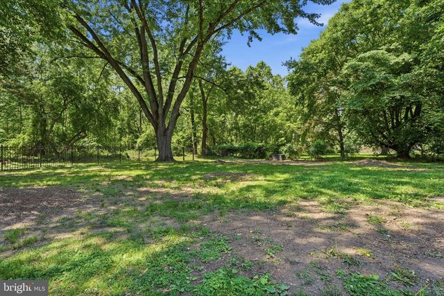 621 RIVER RD, Yardley, PA 19067