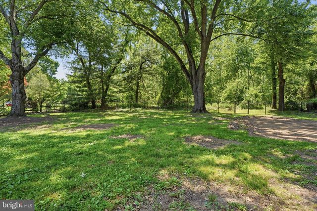 621 RIVER RD, Yardley, PA 19067
