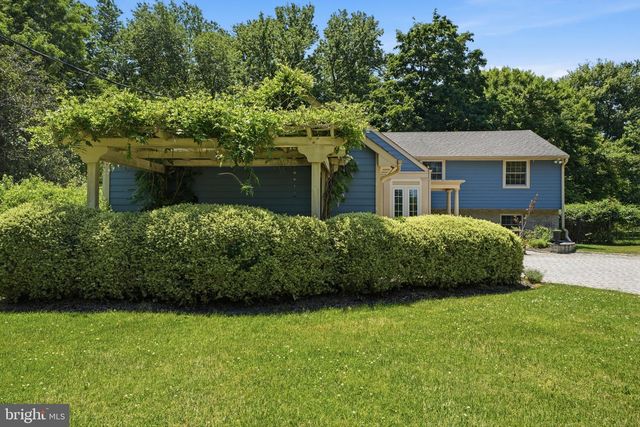 621 RIVER RD, Yardley, PA 19067