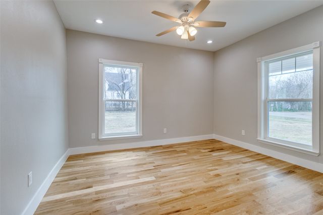 307 S Branch Street, Bells, TX 75414
