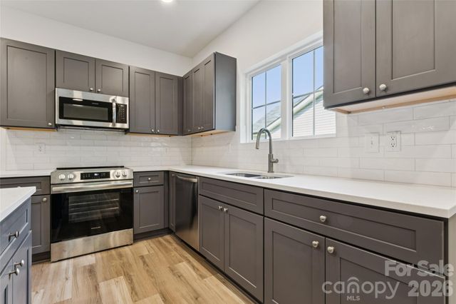 1175 Stoneglen Drive, Granite Quarry, NC 28146