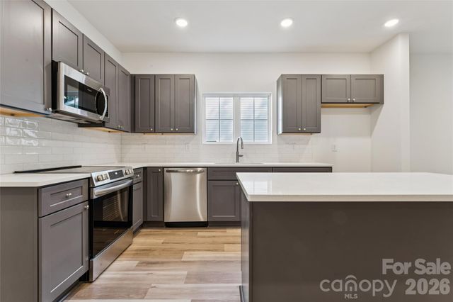 1175 Stoneglen Drive, Granite Quarry, NC 28146