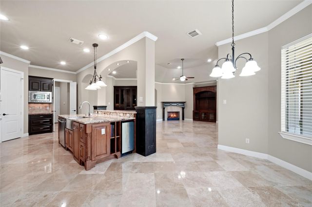 103 Lake Sterling Gate Drive, Spring, TX 77379