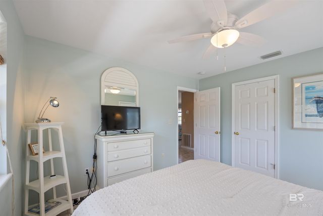 6782 Palmetto Drive, Gulf Shores, AL 36542