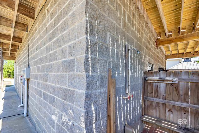 6782 Palmetto Drive, Gulf Shores, AL 36542