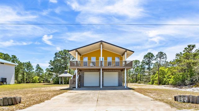 6782 Palmetto Drive, Gulf Shores, AL 36542
