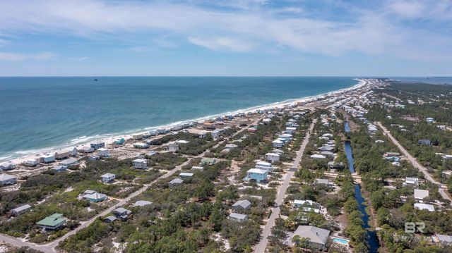 6782 Palmetto Drive, Gulf Shores, AL 36542
