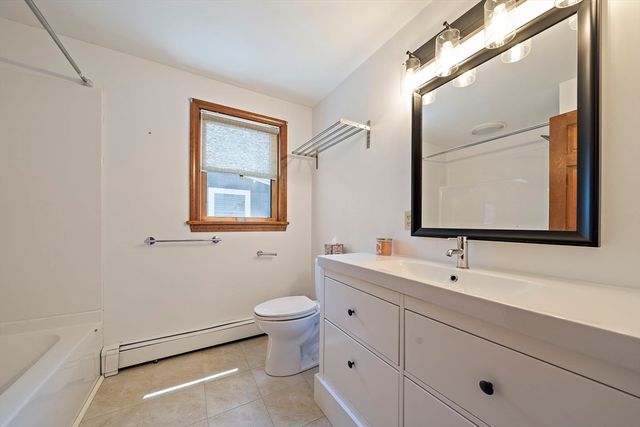76 Shawmut St, Quincy, MA 02169
