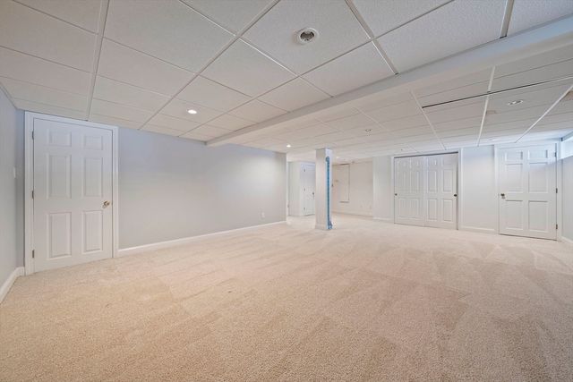 76 Shawmut St, Quincy, MA 02169