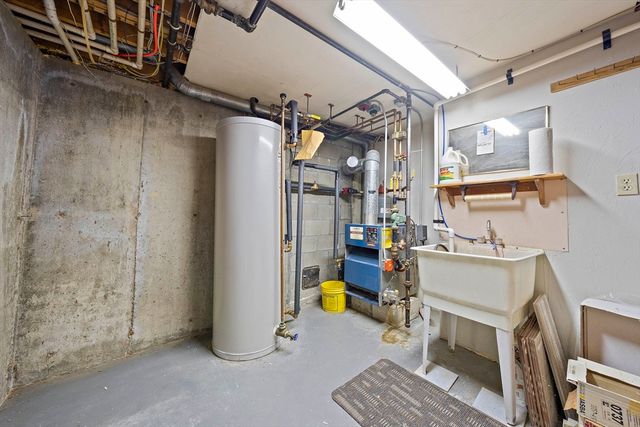 76 Shawmut St, Quincy, MA 02169