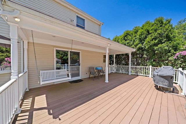 76 Shawmut St, Quincy, MA 02169