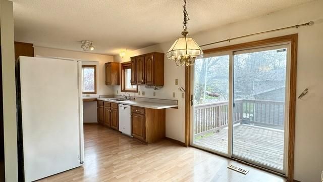 10635 62nd Street NE, Albertville, MN 55301