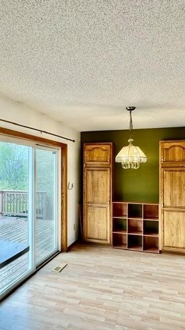 10635 62nd Street NE, Albertville, MN 55301