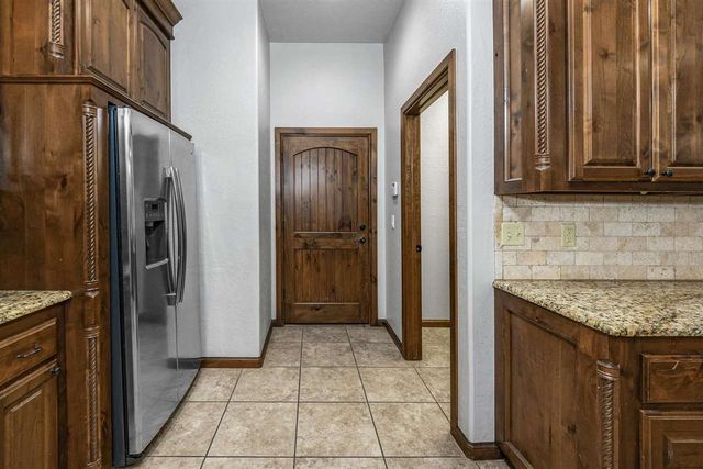616 NW Brookehaven Pathway, Lawton, OK 73505