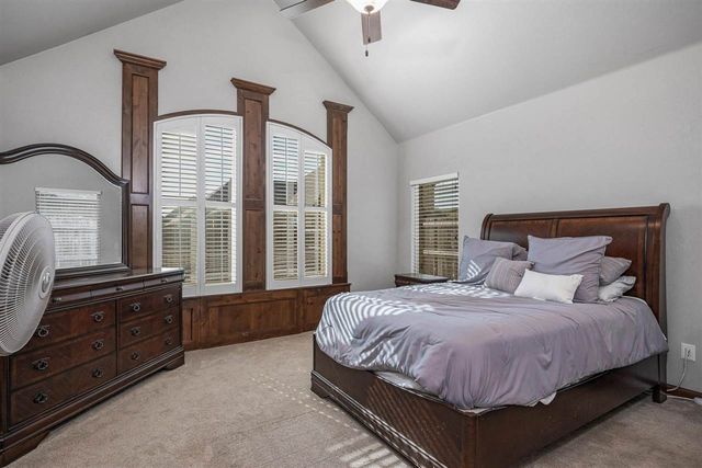 616 NW Brookehaven Pathway, Lawton, OK 73505