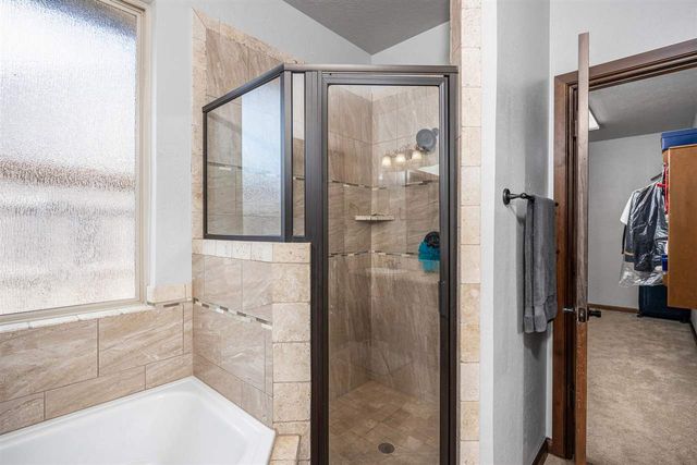 616 NW Brookehaven Pathway, Lawton, OK 73505