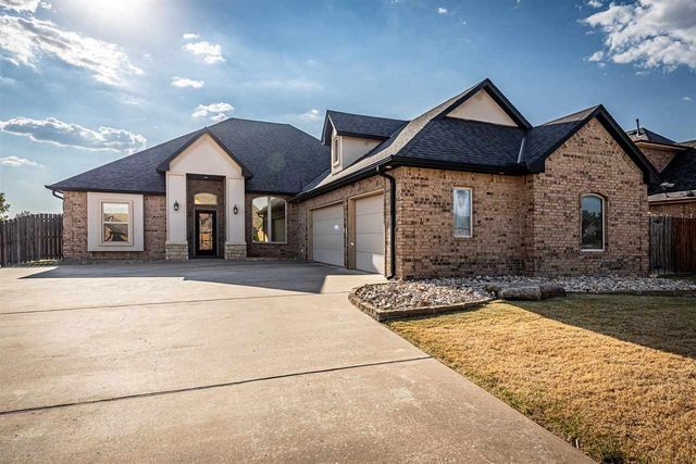 616 NW Brookehaven Pathway, Lawton, OK 73505