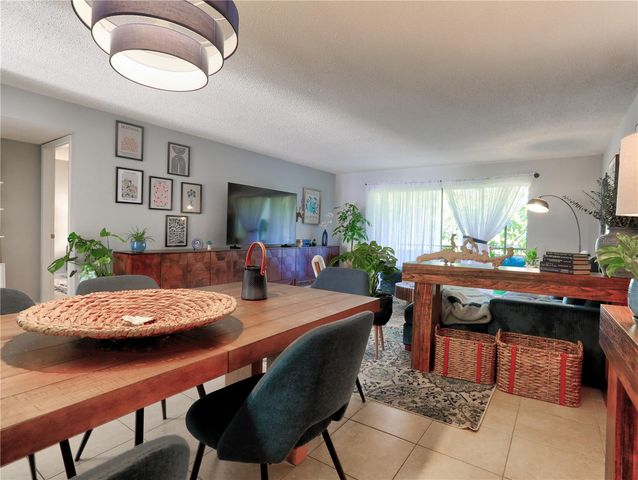 133 WILD PALM DRIVE 133, Bradenton, FL 34210