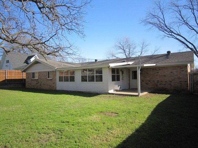 1610 Toplea Drive, Euless, TX 76040