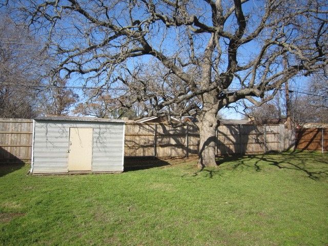 1610 Toplea Drive, Euless, TX 76040