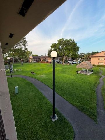 11233 SW 88th Street 202-E, Miami, FL 33176