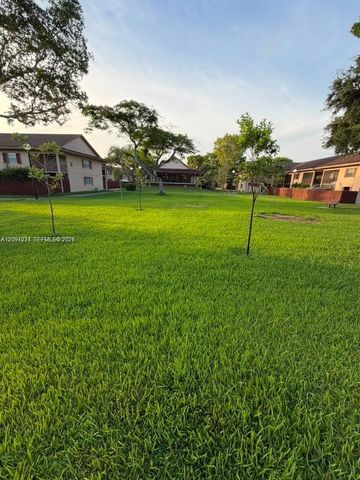 11233 SW 88th Street 202-E, Miami, FL 33176