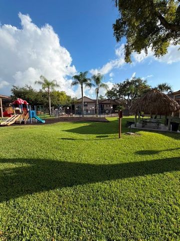11233 SW 88th Street 202-E, Miami, FL 33176