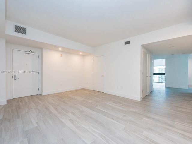 1010 Brickell Avenue 3701, Miami, FL 33131