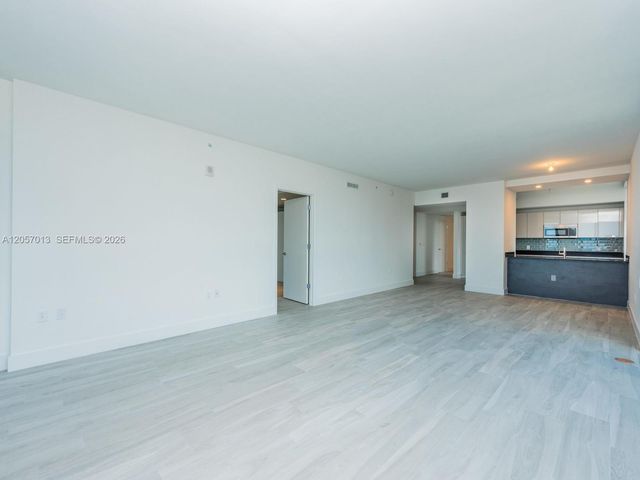 1010 Brickell Avenue 3701, Miami, FL 33131