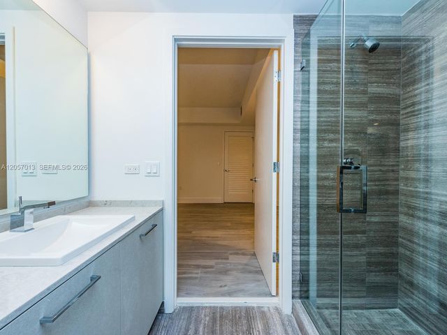 1010 Brickell Avenue 3701, Miami, FL 33131