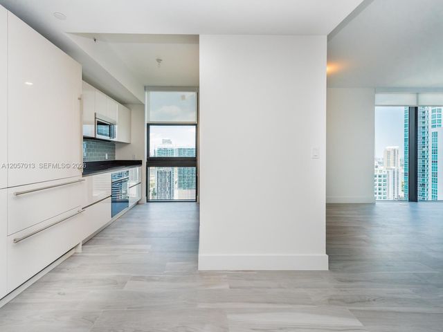 1010 Brickell Avenue 3701, Miami, FL 33131