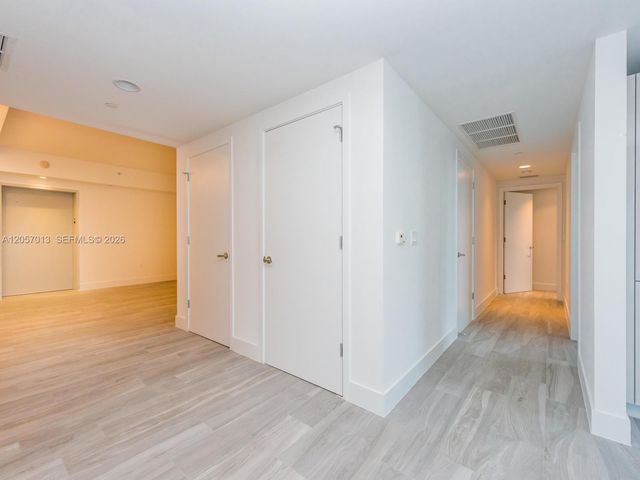 1010 Brickell Avenue 3701, Miami, FL 33131