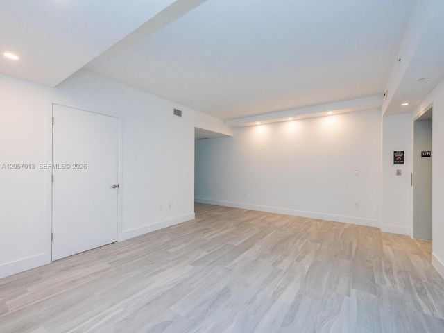 1010 Brickell Avenue 3701, Miami, FL 33131