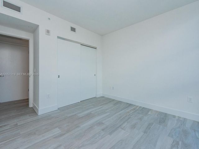 1010 Brickell Avenue 3701, Miami, FL 33131