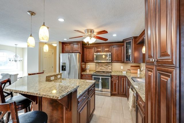 6753 Lake Cable Avenue NW, Lehigh Twp, OH 44720
