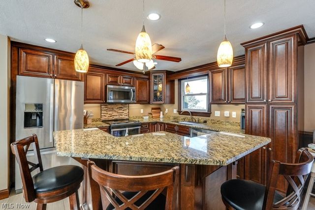6753 Lake Cable Avenue NW, Lehigh Twp, OH 44720