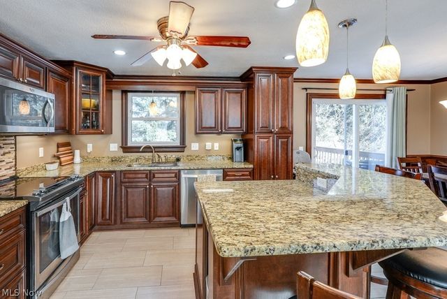 6753 Lake Cable Avenue NW, Lehigh Twp, OH 44720