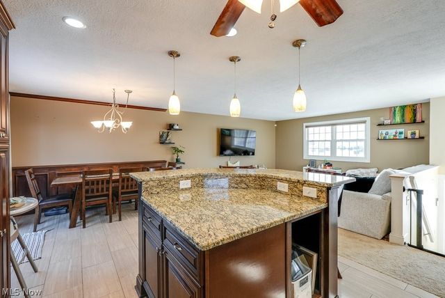6753 Lake Cable Avenue NW, Lehigh Twp, OH 44720