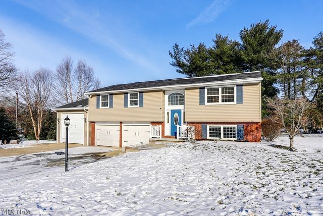 6753 Lake Cable Avenue NW, Lehigh Twp, OH 44720