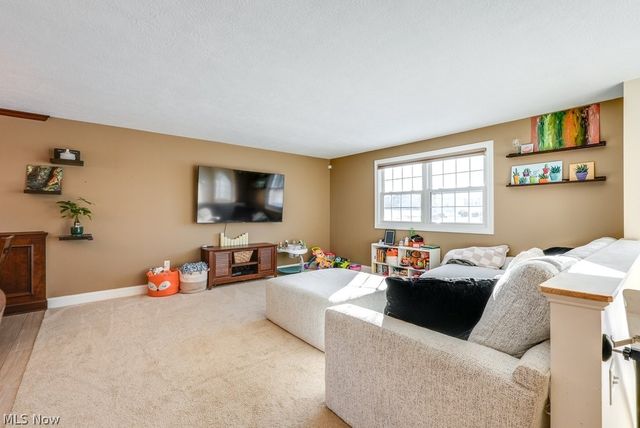 6753 Lake Cable Avenue NW, Lehigh Twp, OH 44720