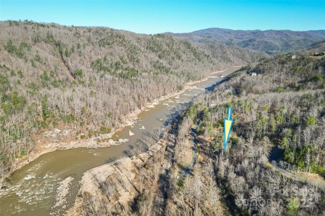 21 River Park Way 47, Marshall, NC 28753