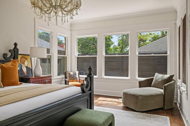 106 Laurel LN, Austin, TX 78705