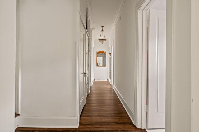 106 Laurel LN, Austin, TX 78705