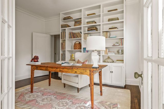106 Laurel LN, Austin, TX 78705