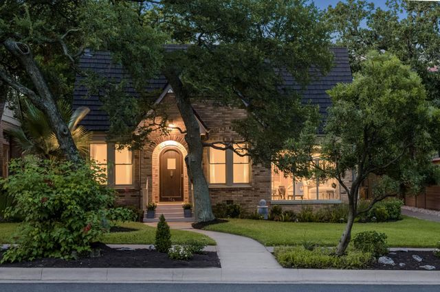 106 Laurel LN, Austin, TX 78705