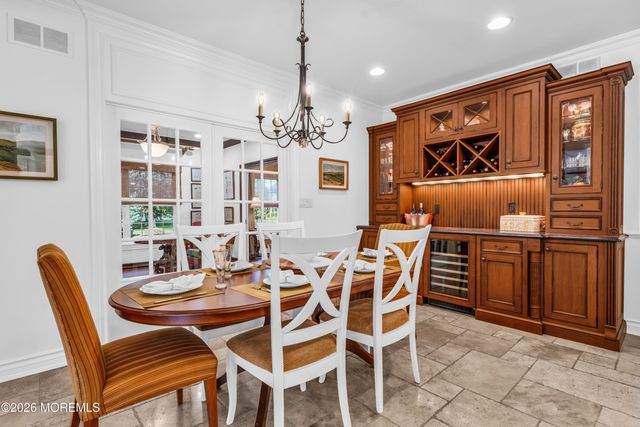 2 Falcon Ridge Circle, Holmdel, NJ 07733