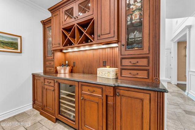 2 Falcon Ridge Circle, Holmdel, NJ 07733