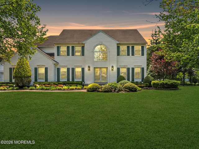 2 Falcon Ridge Circle, Holmdel, NJ 07733